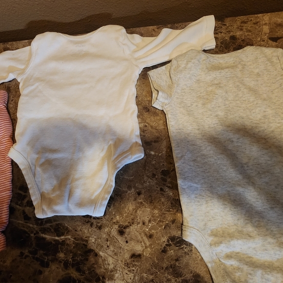 Carter's  Baby Girl 4Piece RANDOM Onesie & Pants For 3 Months - Picture 5 of 8